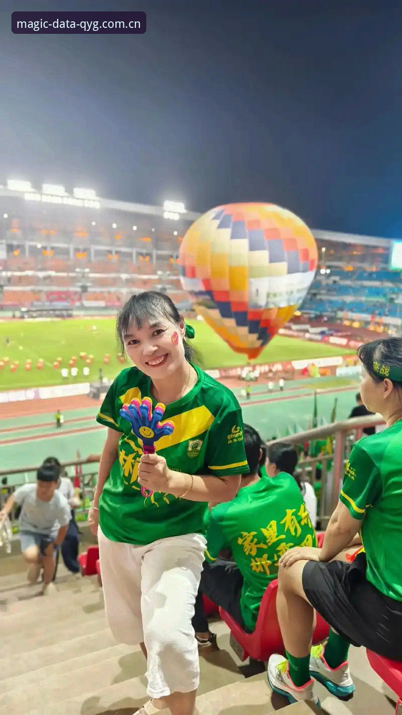 奇异果体育官网安卓版 资深足球迷分享:如何在奇异果体育平台追踪托纳利与埃德松转会动态的全过程